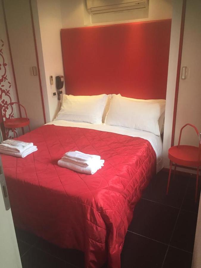 Roma Dreaming Aparthotel Exterior photo