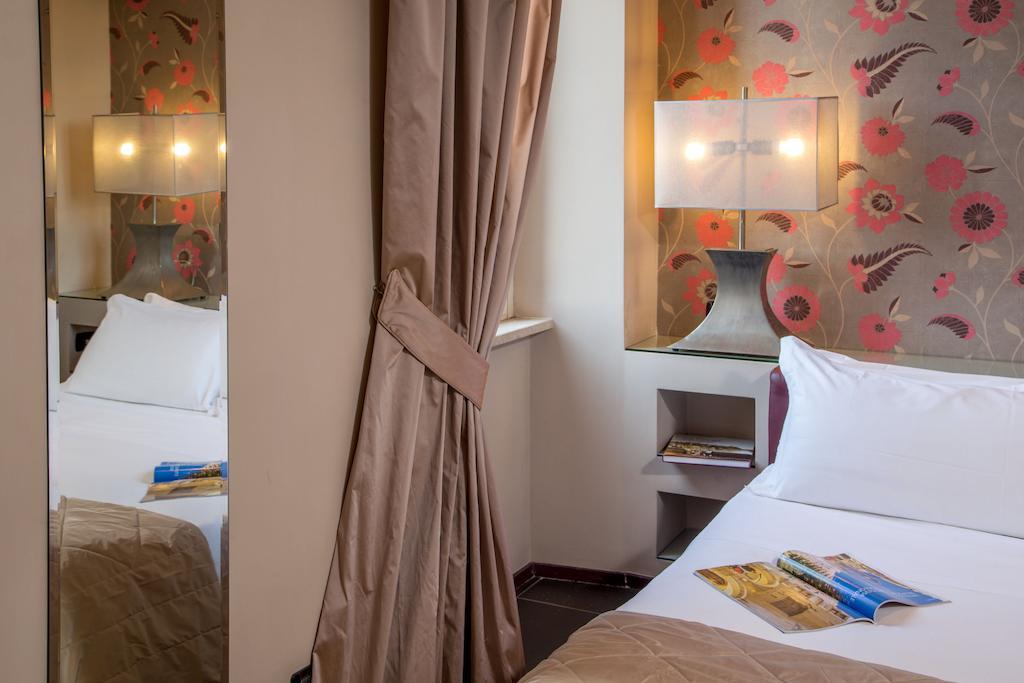 Roma Dreaming Aparthotel Exterior photo