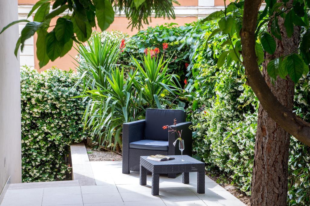 Roma Dreaming Aparthotel Exterior photo