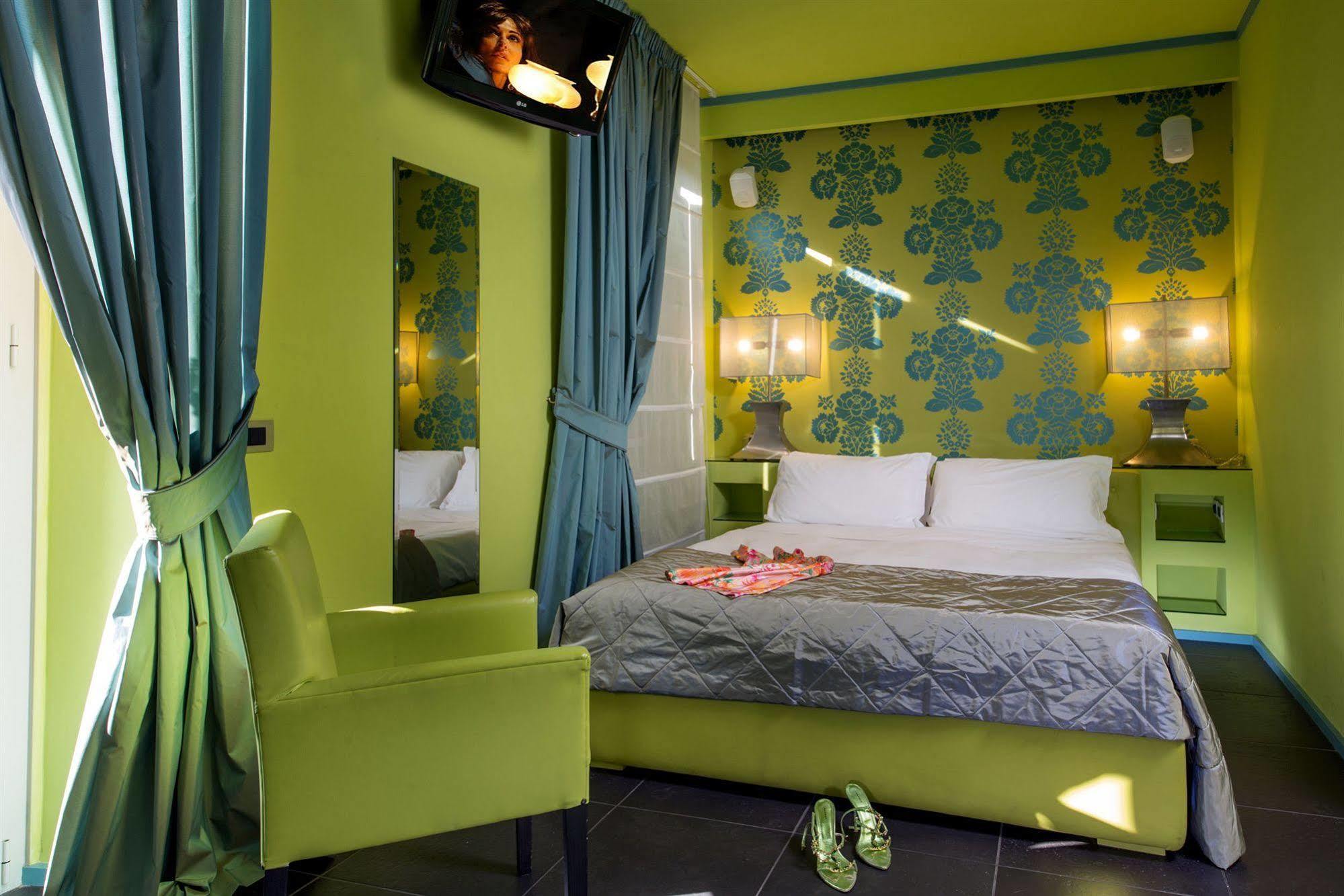 Roma Dreaming Aparthotel Exterior photo