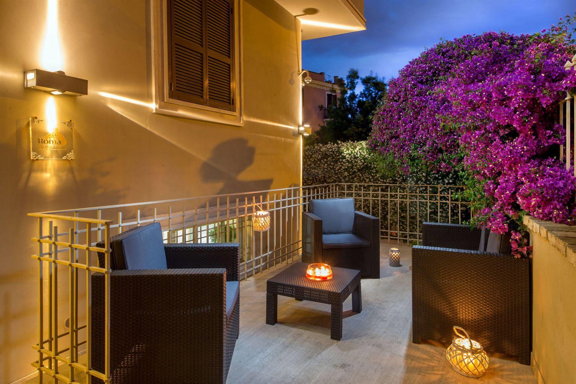 Roma Dreaming Aparthotel Exterior photo