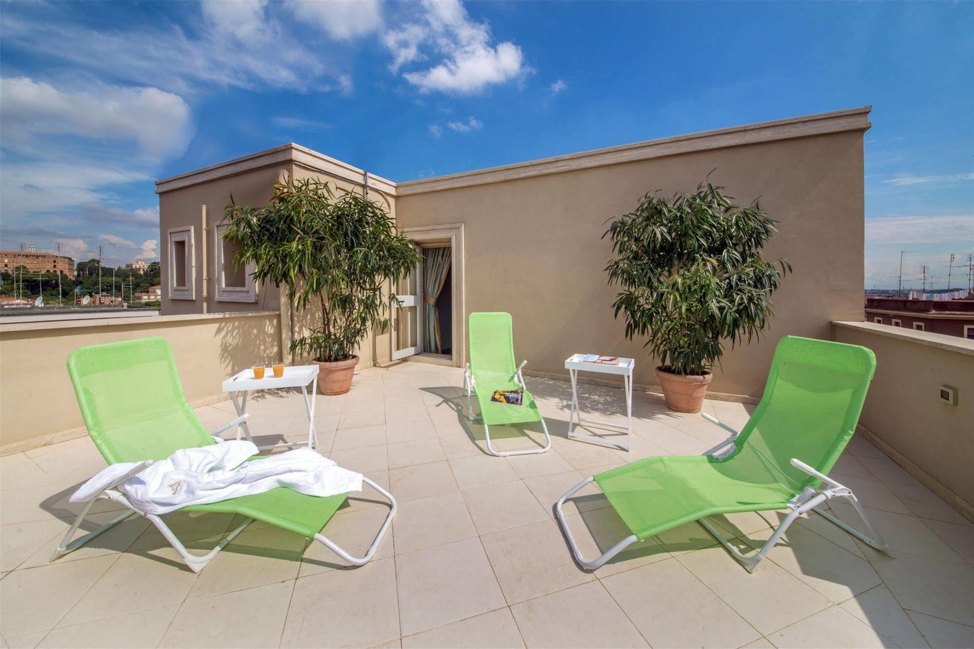 Roma Dreaming Aparthotel Exterior photo