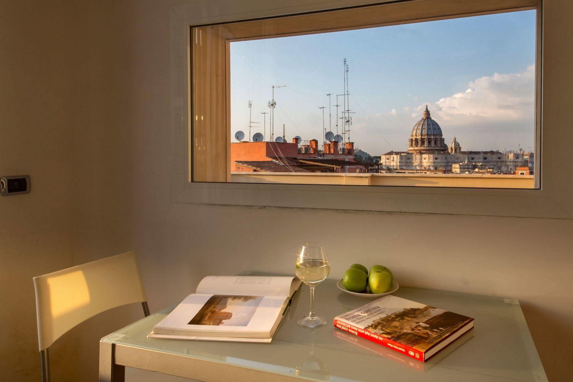 Roma Dreaming Aparthotel Exterior photo